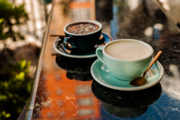 Har du lyst på en kaffe og litt norsk småprat? - Would you like a coffee and some Norwegian small talk?